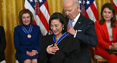 ABD Başkanı Biden'dan Michelle Yeoh'a Özel Onur: Başkanlık Özgürlük Madalyası