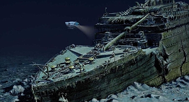 ABD'li Milyarderler, Titanik Enkazını Keşfetmek İçin Denizaltıyla Yolculuk Planlıyor