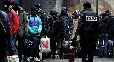 California'dan Tarihi Adım: 700.000 Belgesiz Göçmene Sağlık Hizmeti