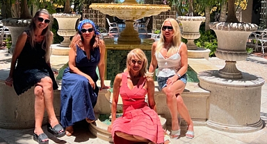 Miami'nin Başarılı Kadınları Palm Beach'te Fulya Ataç Açıkgöz'ün Başarısını Kutladı!