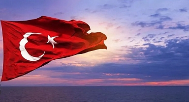 TADF'den 41. Geleneksel Türk Günü Yürüyüşü ve Bayrak Çekme Töreni