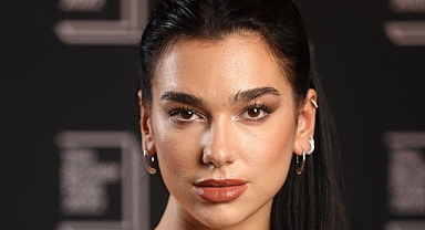 Ünlü Şarkıcı Dua Lipa, Gazze İçin "Kalıcı Ateşkes" Çağrısı Yaptı