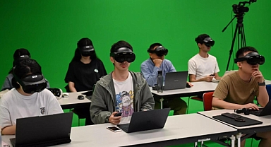 Yapay Zekalı Öğretmen Dönemi Başlıyor: Derslere Einstein Giriyor!