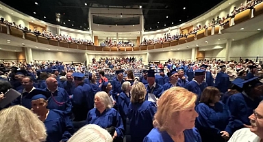 1974'te İptal Edilen Mezuniyet, 50 Yıl Sonra Düzenlendi!