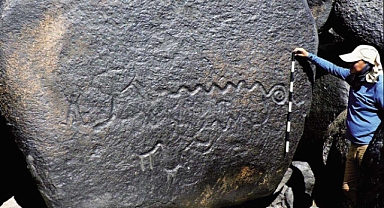 2 Bin Yıllık Devasa Yılan Oymasının Gizemi Çözüldü