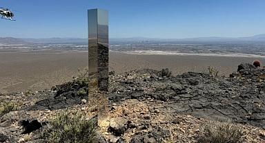 Gizemli monolit kaldırıldı! Gizemi neydi?