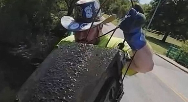 Mıknatıs Balıkçılığıyla Gelen Servet: İçinde 100 Bin Dolar Olan Kasa Buldular!