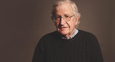 Öldü Sanılan ABD'li Filozof Noam Chomsky, Ortaya Çıktı!