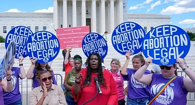 Roe v. Wade Kararının İkinci Yılında Kürtaj Savaşı Alevlendi!