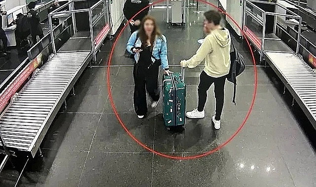 Yazar Eylem Tok ve Oğlu Timur Cihantimur, ABD'de Yakalandı!