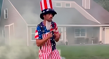 ABD'de Havai Fişek Faciası: Ölüm Getirdi