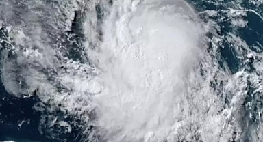 Berly Kasırgası Teksas'a Doğru İlerliyor