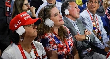 Donald Trump'ın Destekçilerinden Bandaj Modası!