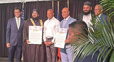 Eric Adams Müslüman Toplumuyla Buluştu: Bayram Gecikmeli Kutlandı!