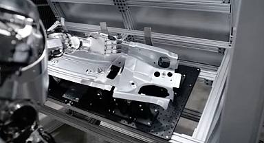 İnsansı Robotlar Otomotiv Sektörünü Ele Geçiriyor