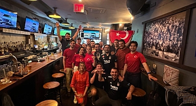 Manhattan'da Milli Maç Coşkusu