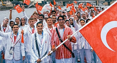 Paris Olimpiyatları'nda Türk Sporcuların Kıyafetleri Tartışma Konusu Oldu!