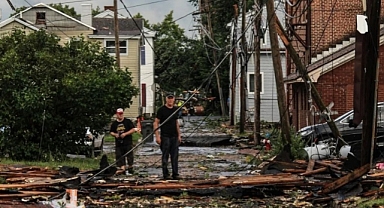 Şiddetli Fırtına ve Hortum New York'ta Can Aldı!