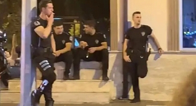 Türk Polisler Sosyal Medyayı Salladı: Turistlerin Yeni Gözdesi!