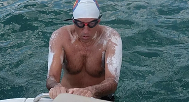 ABD'deki Coronado Adası'nı Yüzerek Geçti: Vural Tandoğan Adını Tarihe Yazdırdı!