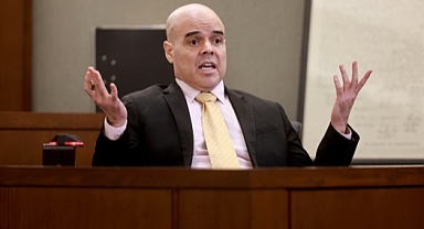 ABD'li Politikacı, Kendisini Eleştiren Gazeteciyi Öldürdü