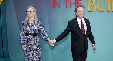 İki Usta Oyuncu Kırmızı Halıya El Ele Çıktı: 'Gerçek Değil Rol İcabı Aşk'