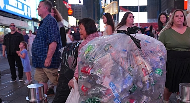 New York'ta Hayatta Kalmanın Yeni Yolu: Boş Şişeler ve Tenekeler!