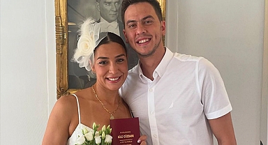 Paris'te Evlenen Milli Yüzücüler Madalya Değil Yüzük Taktı