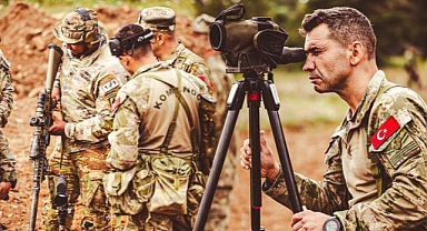 Türk Askerlerinden Tarihi Başarı: Almanya'da Çifte Zirve!