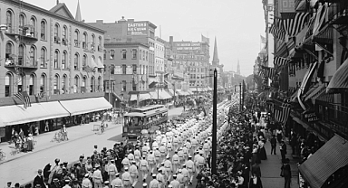 Çalışma Mücadelesinin Sembolü İşçi Bayramı 130. Yılında