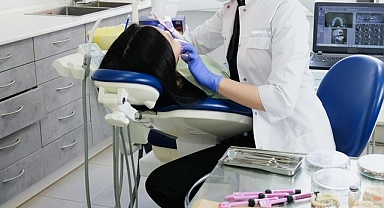 ABD'de diş hekimi olmak isteyenler için önemli rehber: Türk uzmandan danışmanlık!