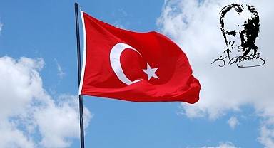 Türk Ocağı, Cumhuriyetin 101'inci yıl dönümünü geleneksel bayrak çekimi ile kutluyor