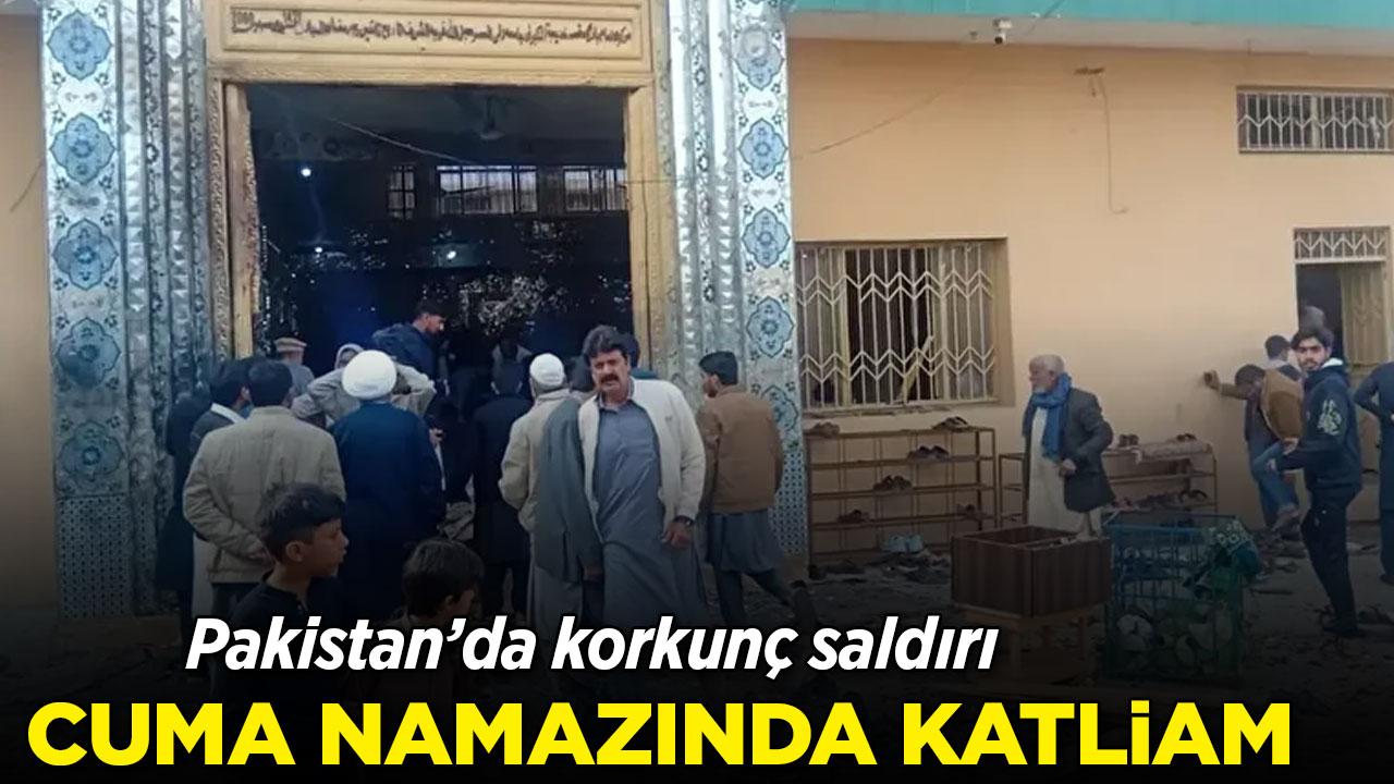 Pakistan'da cuma namazında katliam